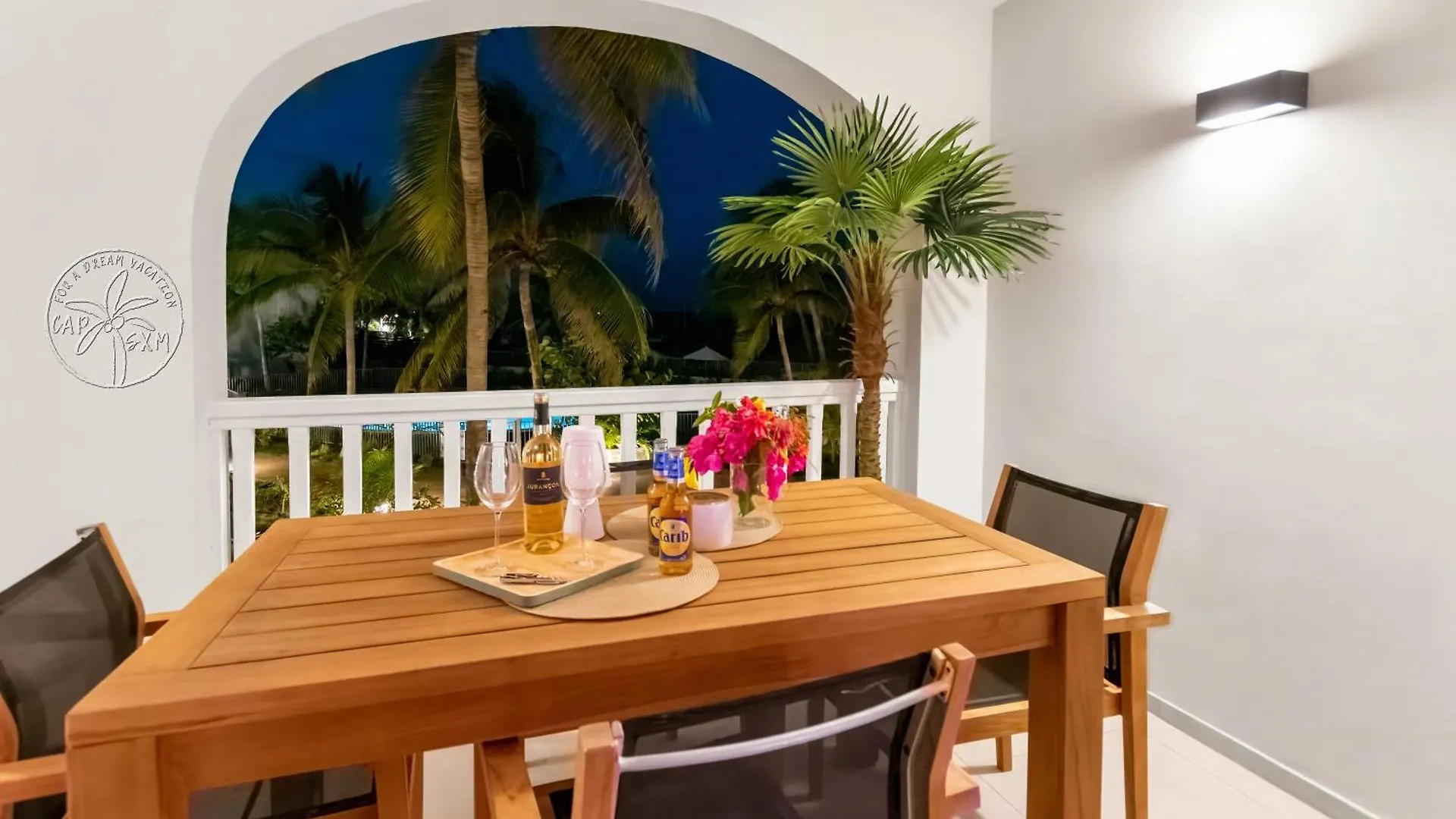 Face A La Plage De La Baie Orientale - Appartement 4P Vue Mer